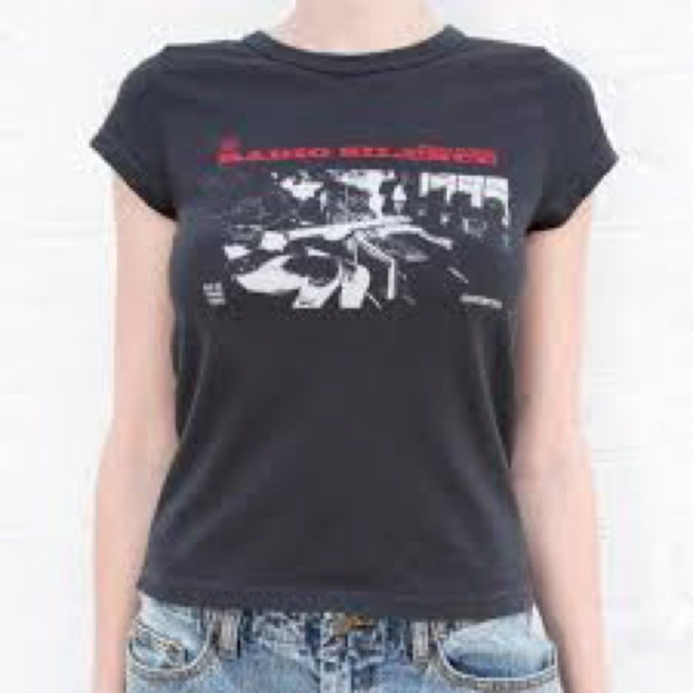 Brandy Melville graphic tee